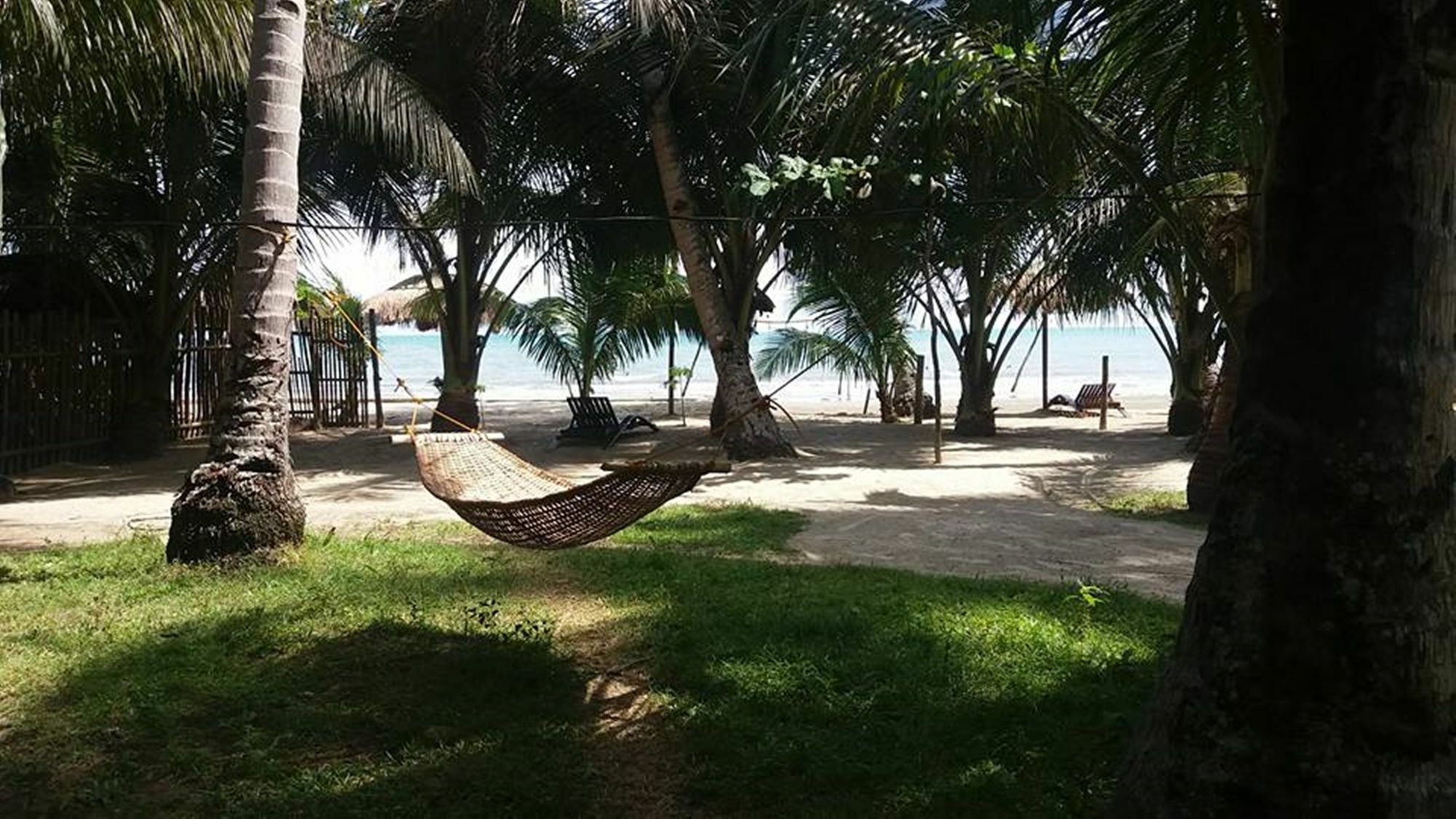 Peace & Love Beach Club Roxas  Exterior photo